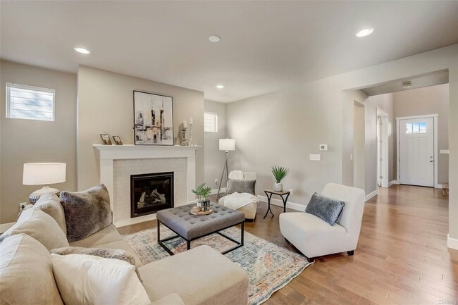Building Photo - 4240 Overlook Ct