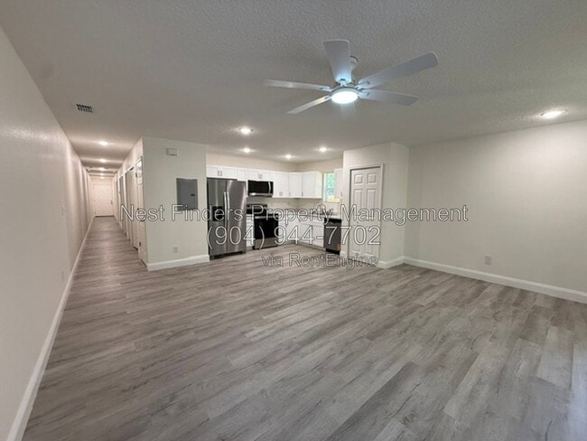 Building Photo - 2170 Caljon Rd