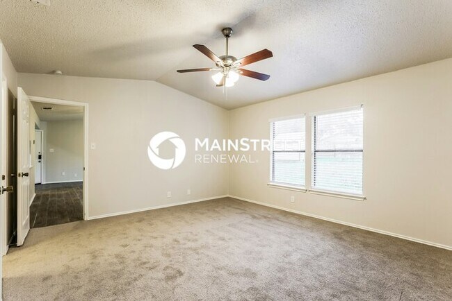 Building Photo - 3 Bedroom Pet-Friendly Home in SAN ANTONIO, TX with Main Street Renewal