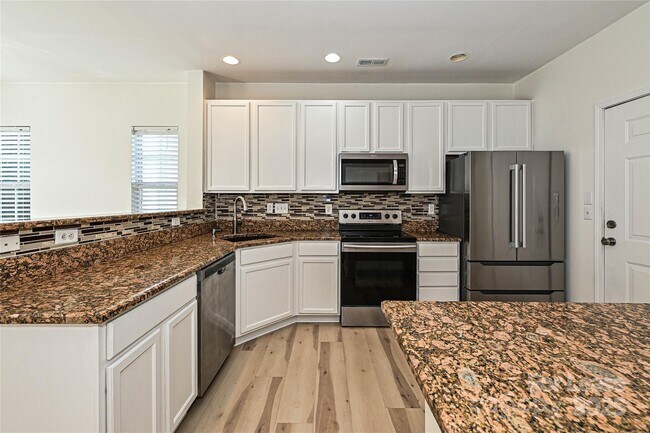 Building Photo - 12131 Honor Guard Ave