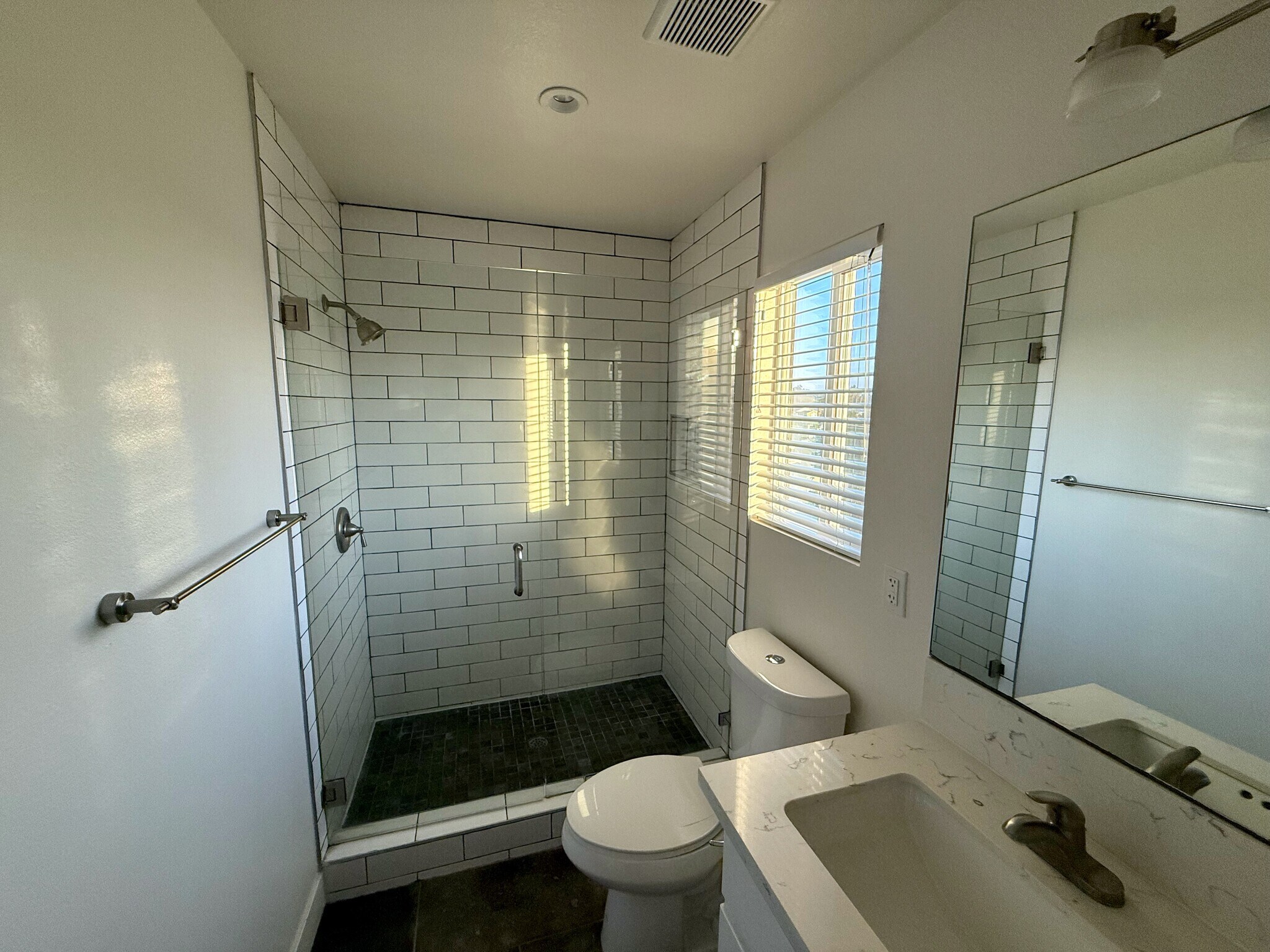 Master Bath - 3722 Florida St