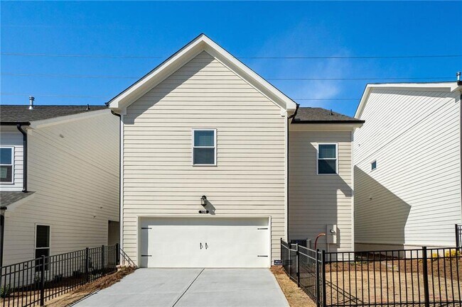 Building Photo - 106 Basil St