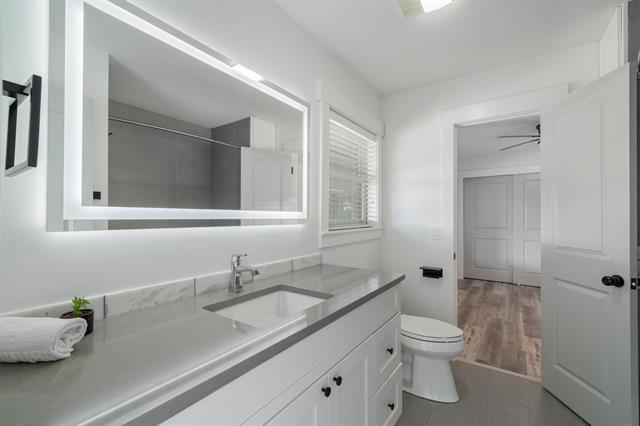 Building Photo - 620 Bizerte Ave
