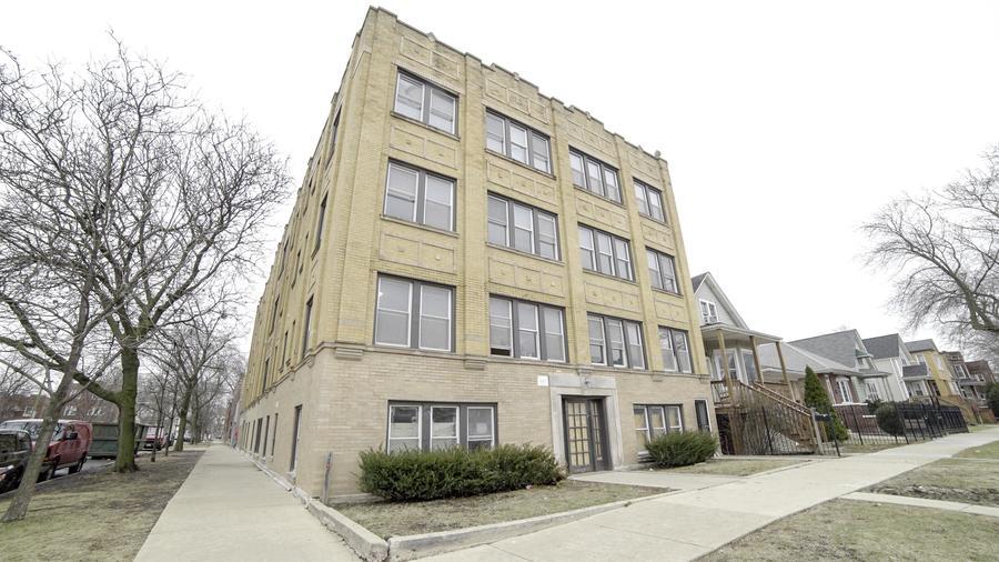 Primary Photo - 2659 N Springfield Ave