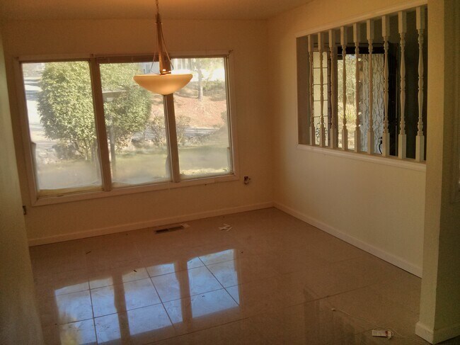 Building Photo - 5836 Alta Vista Dr
