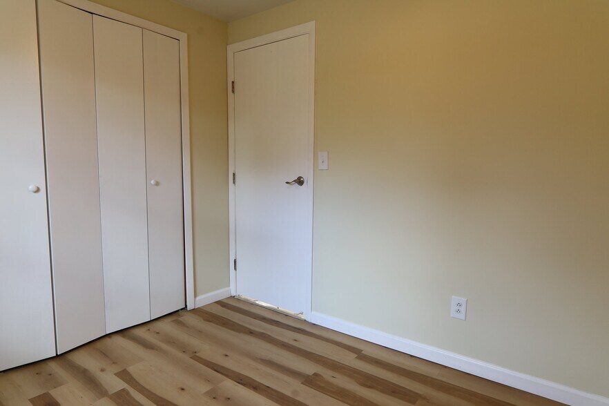 Building Photo - 4410 Pennystone Av
