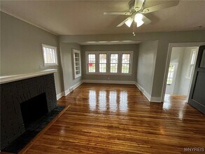 Building Photo - 146 Ramsdell Ave