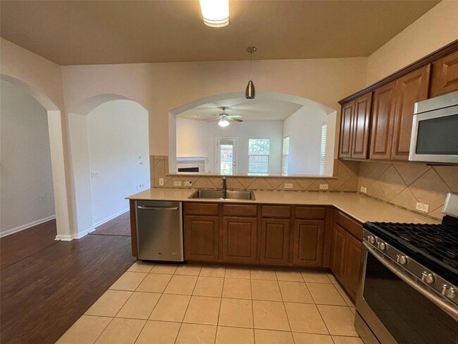 Building Photo - 3517 Bronco Bend Loop