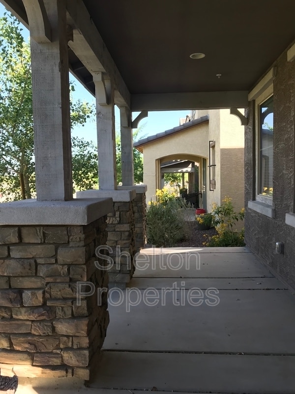 Building Photo - 20901 W Maiden Ln