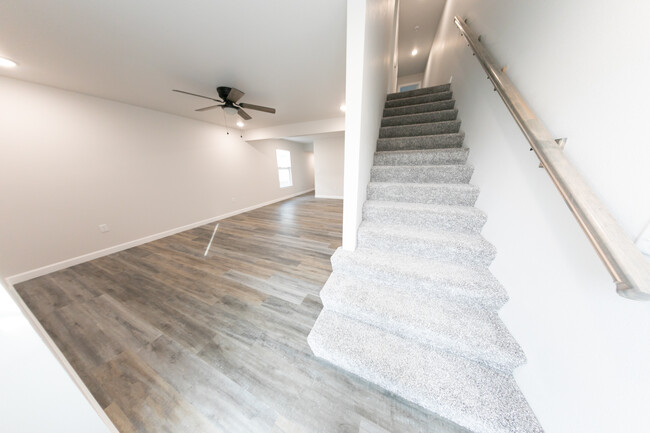 Building Photo - 366 SE 85th Rd
