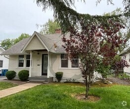 Building Photo - Cute Bungalow in NE Salem - Available Now