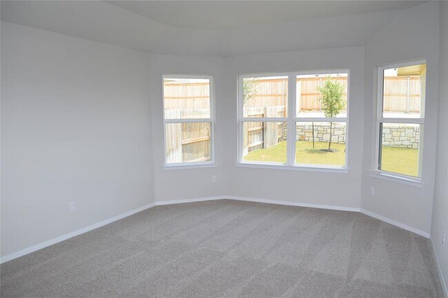 Building Photo - 208 Shugart St