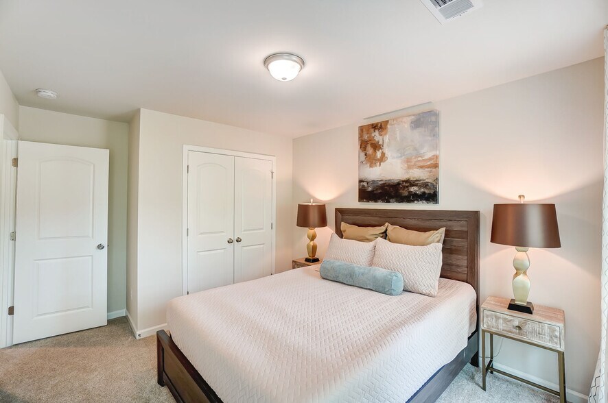 Bedroom 2 - 16728 Summers Walk Blvd