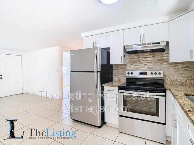 Building Photo - 1521 Swordbill Dr
