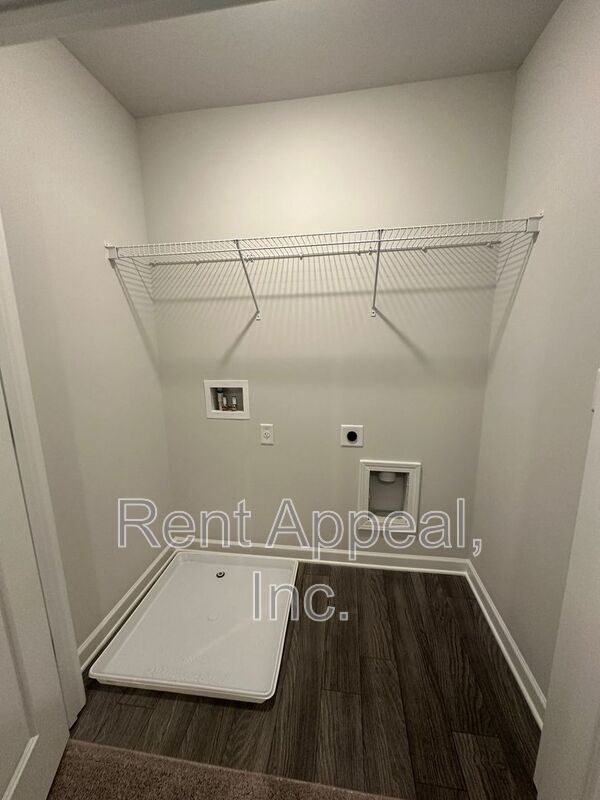 Building Photo - 383 Lanier Cir