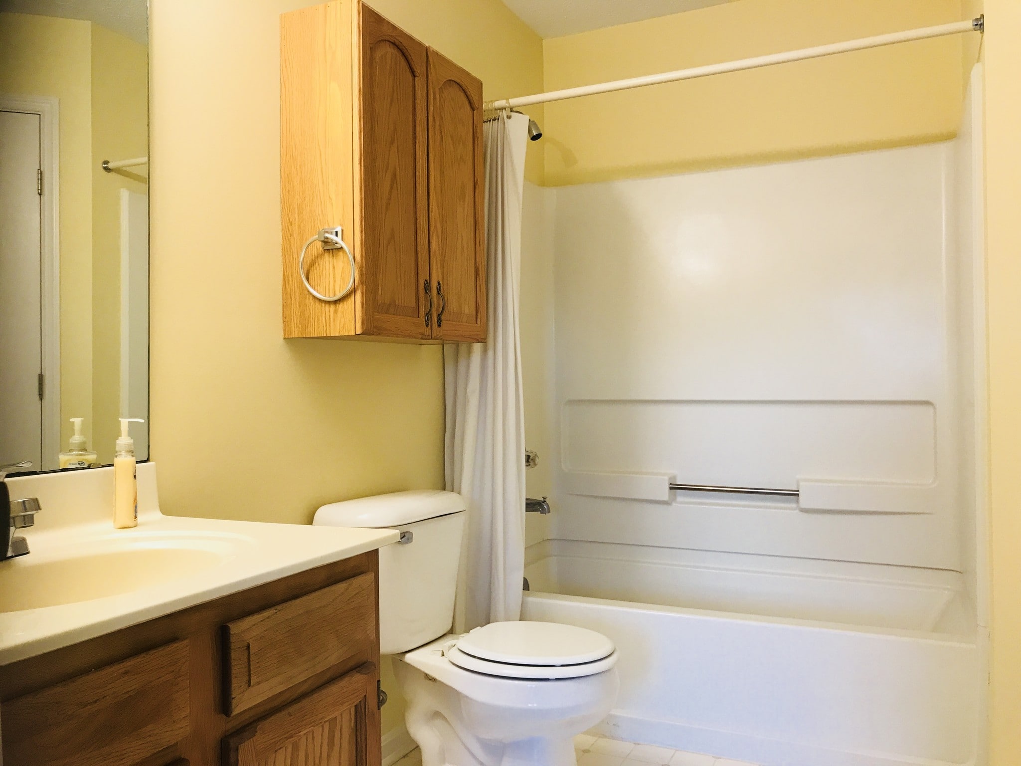 Building Photo - 4678 Court Yard Dr