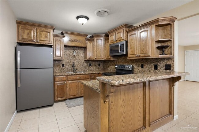 Building Photo - 19 Westgate Dr