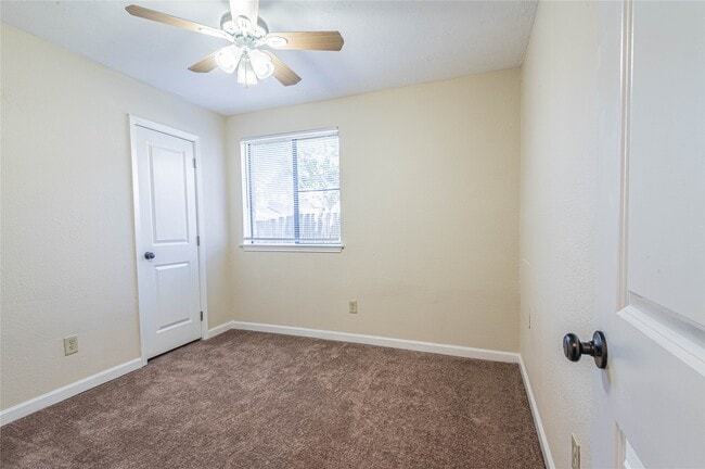 Building Photo - 11438 Brook Meadow Dr