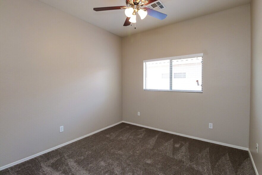 Building Photo - 33337 N Sonoran Trail