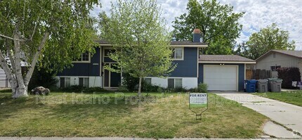 Building Photo - 2910 N McKinney St