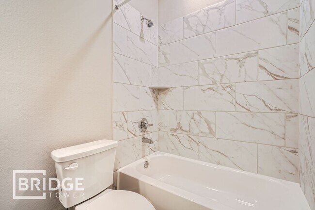 Building Photo - 18404 Idyllic Aly