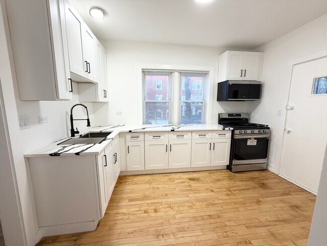 Building Photo - 7301 S Constance Ave