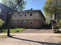 Building Photo - 594 Lawson Ave West