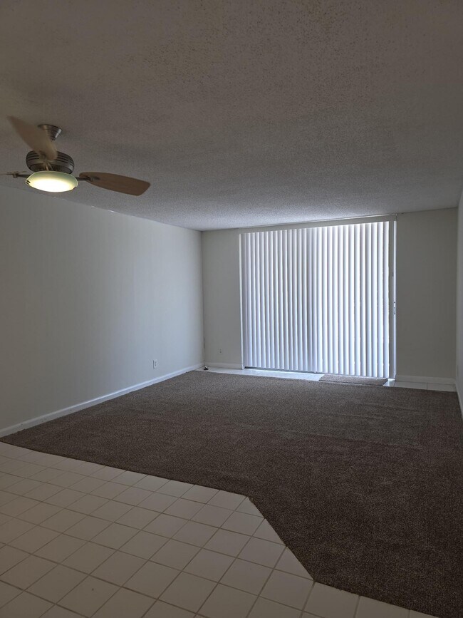 Building Photo - 470 Executive Center Dr