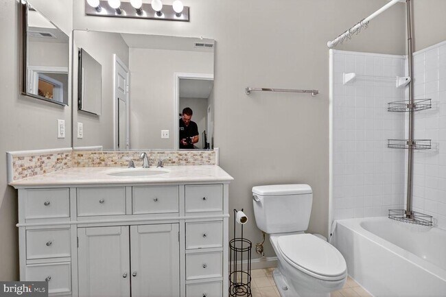 Building Photo - 11082 Clovertree Ct