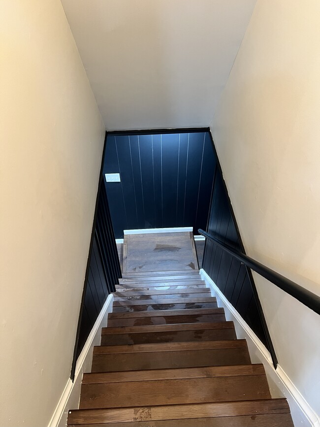 Building Photo - 7019 Groveton Dr