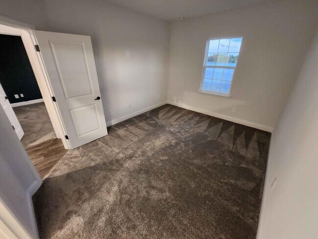 Building Photo - 913 Grand Wildmere Cove
