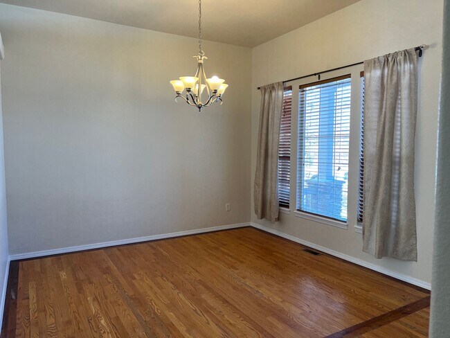 Building Photo - Very Nice 4-Bdrm Rancher in Meridian Ranch