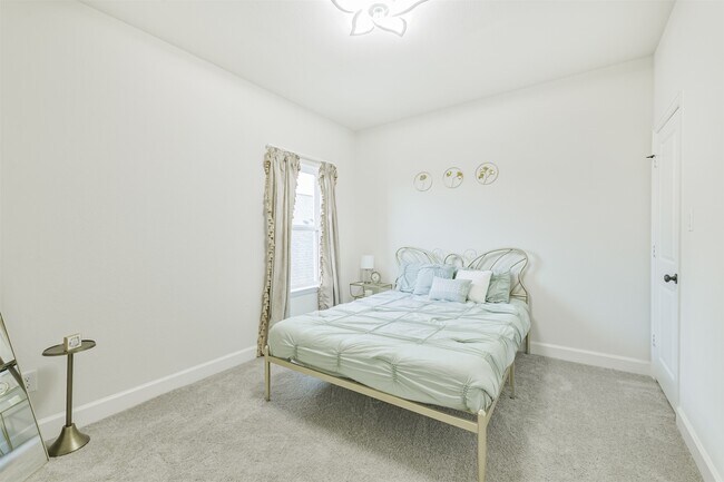 Building Photo - 19319 Wild Sabino Wy