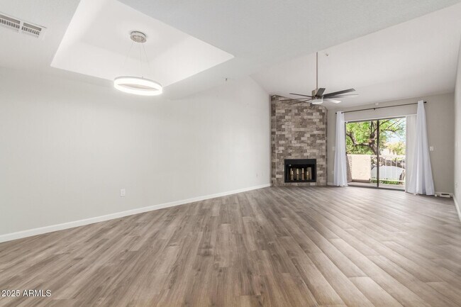 Building Photo - 9460 E Mission Ln