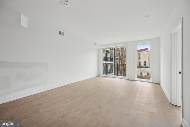 Building Photo - 1614 Ridge Ave