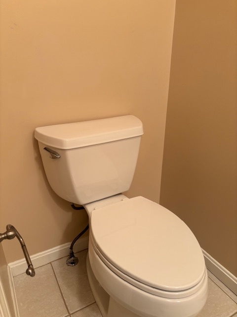 half bathroom level 1 - 22 Georgetown Dr