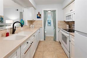 Building Photo - 209 Walmar Grove