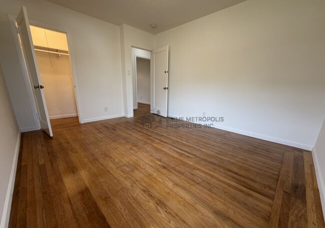 Building Photo - 999 31st St