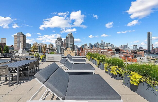 Building Photo - 99 Gold Street