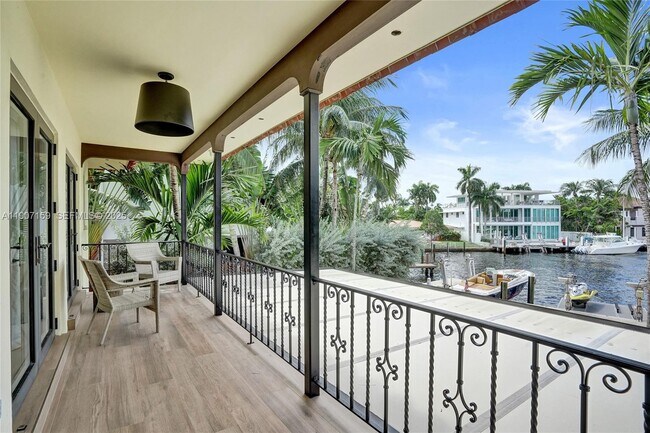 Building Photo - 2035 NE 31st Ave