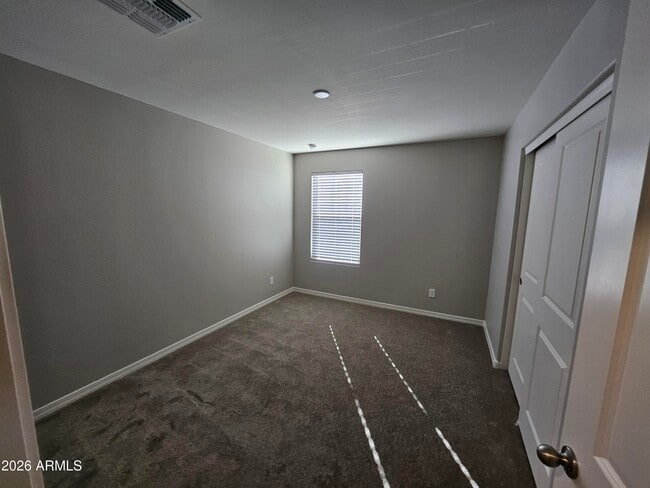 Building Photo - 3010 E Augusta Ave