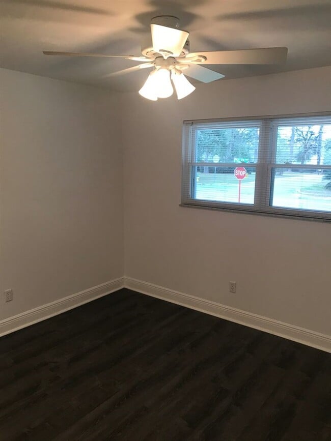 Building Photo - 1500 Pullen Rd