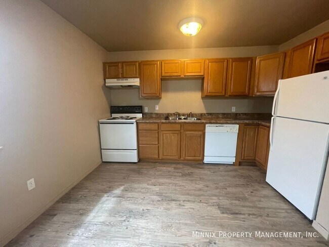 Building Photo - 2807 Mable Dr