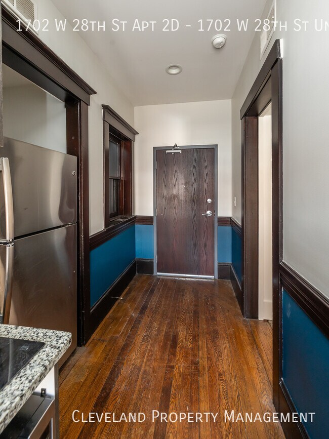 Building Photo - Modern Ohio City Studio Apartment