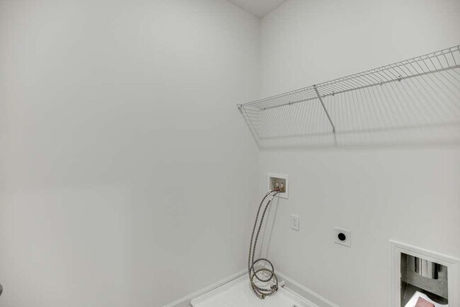 Building Photo - 230 Blue Dragon Dr