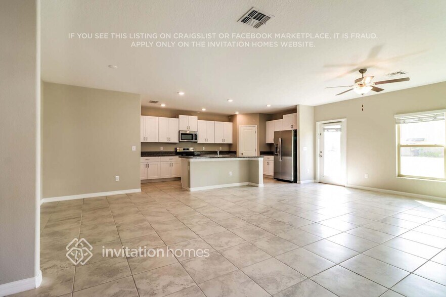 Building Photo - 15553 Miller Creek Dr
