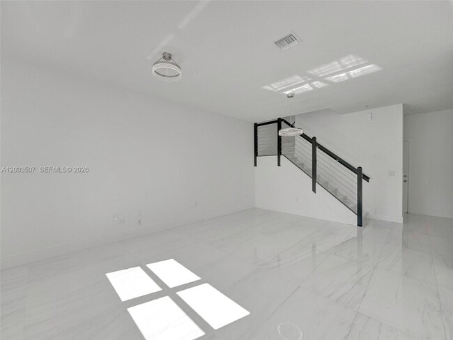 Building Photo - 10500 NW 78th Terrace