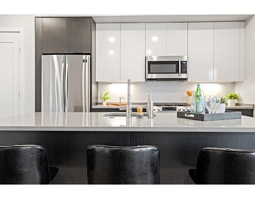 Building Photo - 421 Harvard St