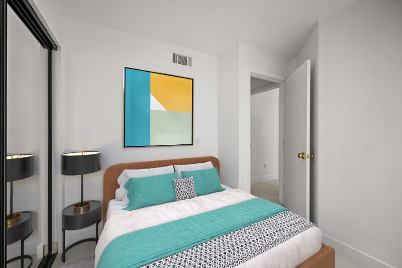 Building Photo - 920 Everett St