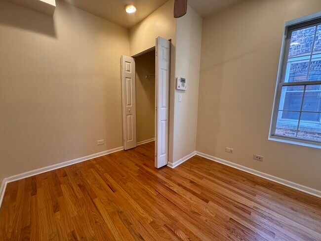 Building Photo - 6204 S Claremont Ave